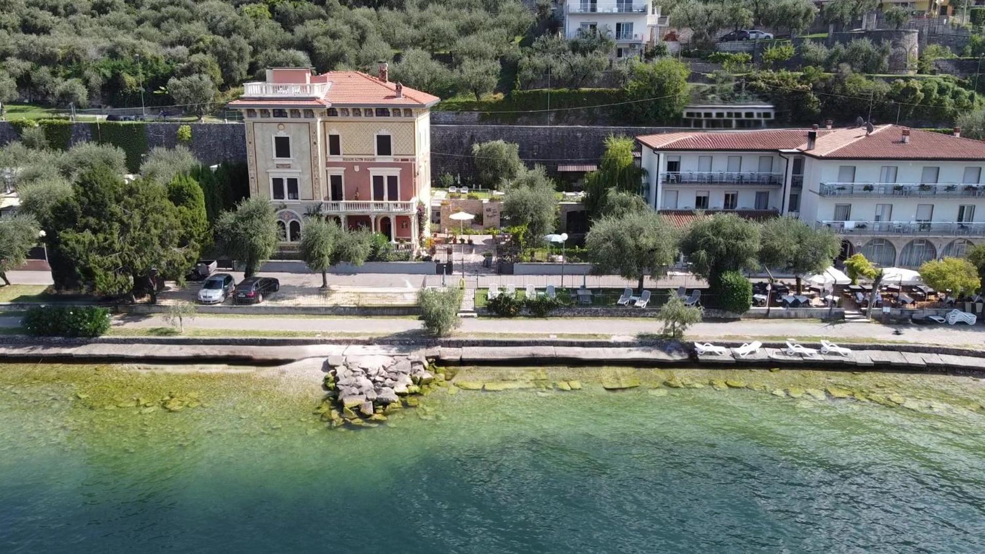 Villa Torre - Atmosfera Romantica Бренцоне-суль-Гарда Екстер'єр фото